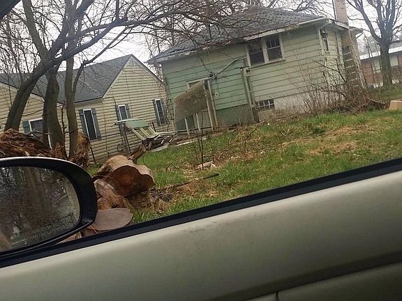 4th image of 2278 Parke St