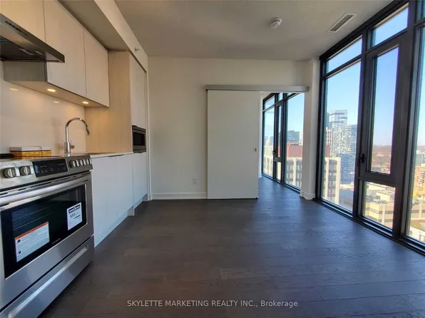 25 Richmond St E, Toronto, ON