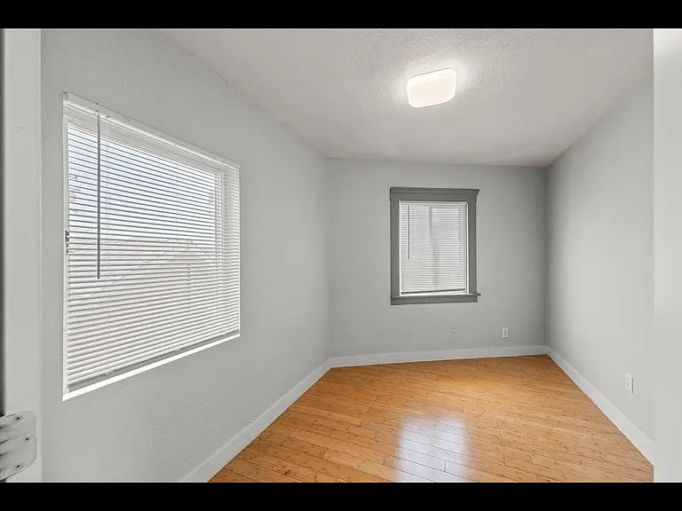 1914 51st Ave #1914 — Photo 5