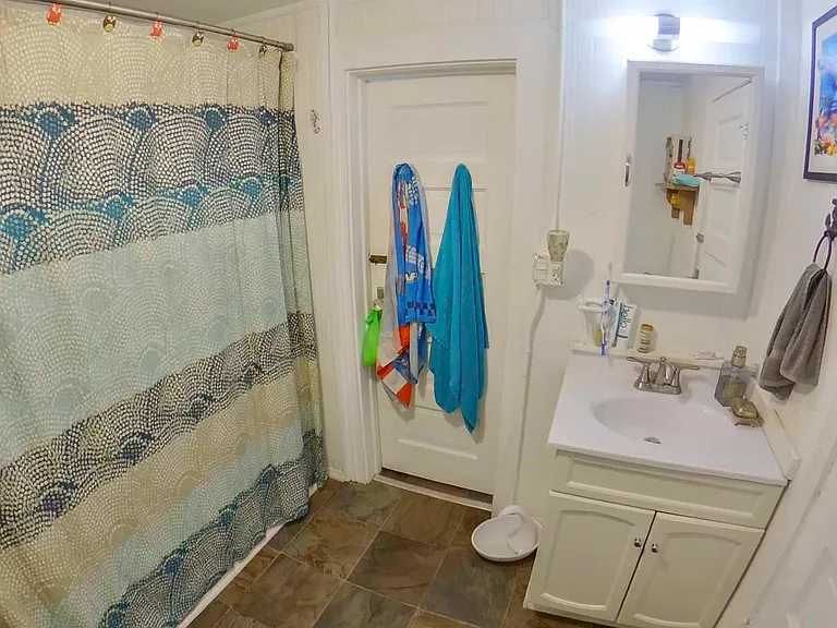 402 Bluemont Ave — Photo 5