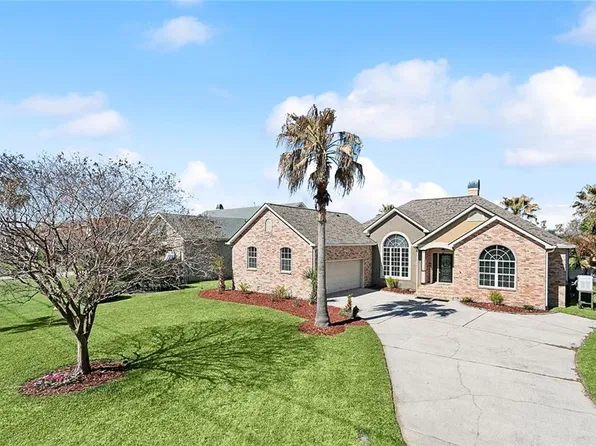 1042 Mariners Cove Blvd, Slidell, LA 70458