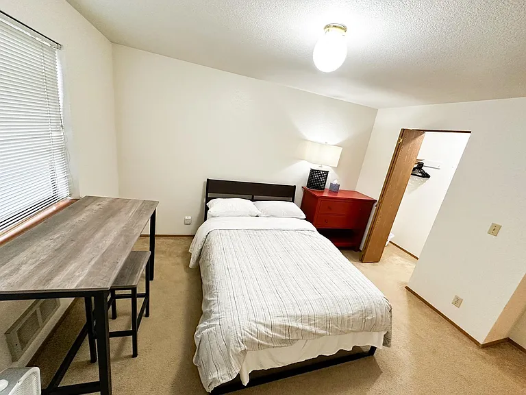 4011 Whitman Ave N #304 — Photo 8