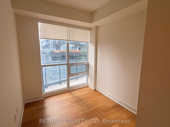 5th image of 30 Roehampton Ave #802