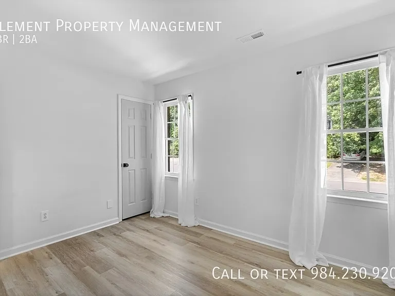 6649 Speight Cir — Photo 32