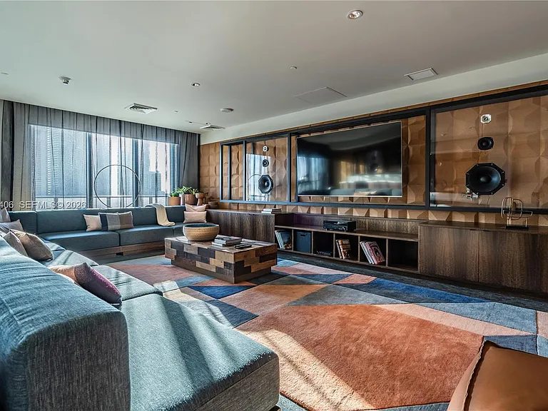 121 NE 34th St #Penthouse 3217 — Photo 70