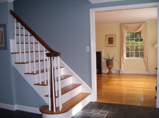 55 Edmunds Rd, Wellesley, MA 02481