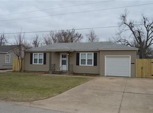 6904 NW 35th St, Bethany, OK 73008