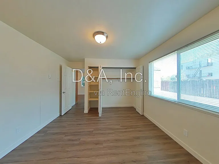 113 NW 11th St #100 — Photo 8
