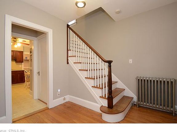 3rd image of 36 Dartmouth Ave