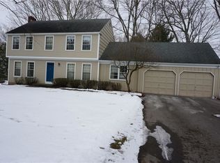 4 Gladbrook Rd, Pittsford, NY 14534