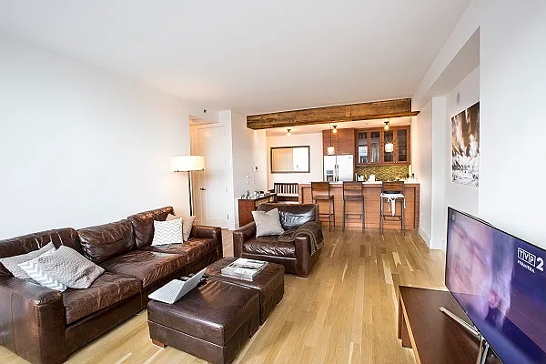 Rented by City View Living | media 48