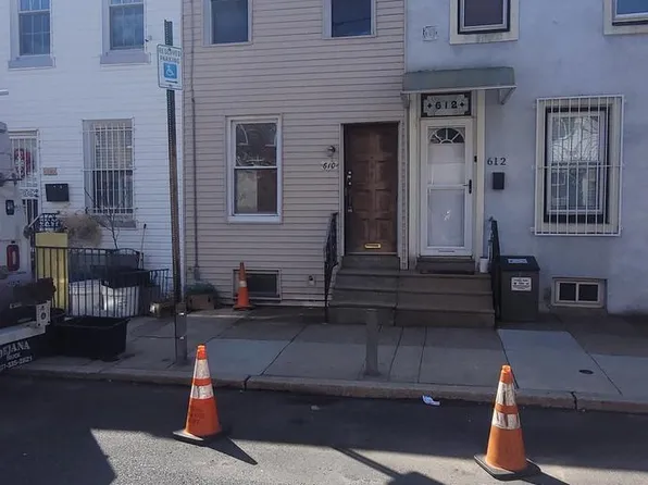 610 Fernon St, Philadelphia, PA 19148