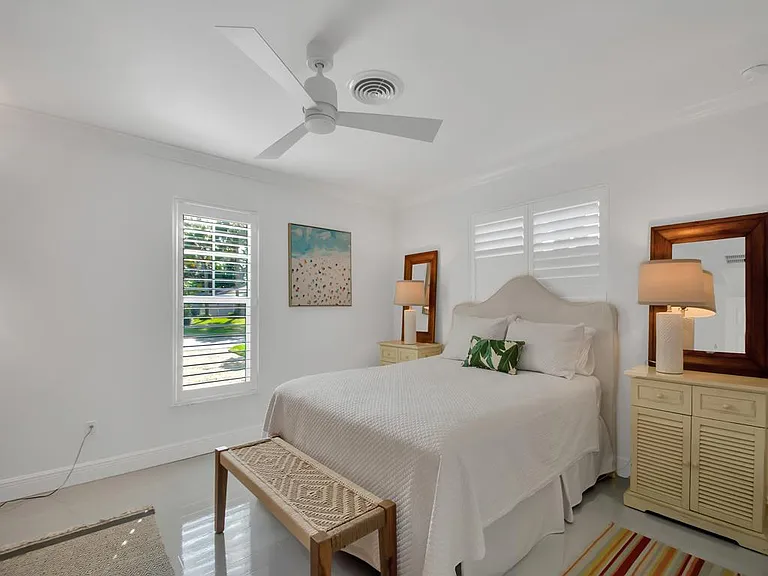 535 Honeysuckle Ln — Photo 15