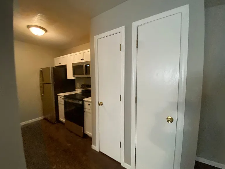518 Jefferson St — Photo 29