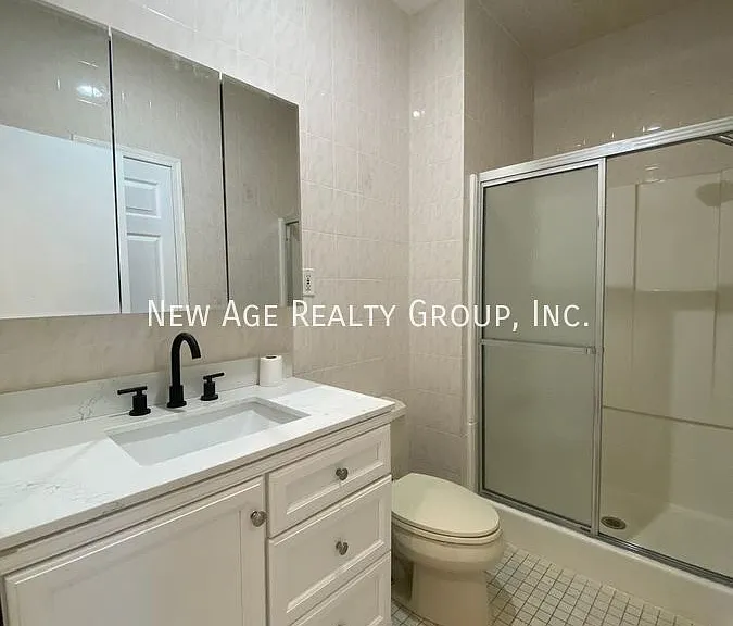 3903 Powelton Ave #2 — Photo 18