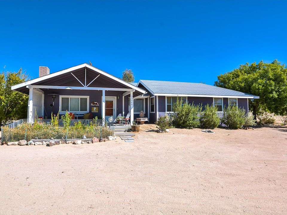 1st image of 71948 Sunnyslope Dr