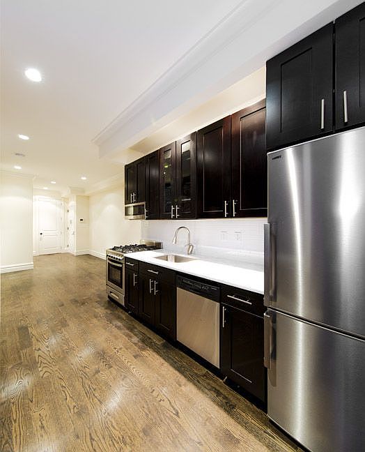 1st image of 122 2nd Ave APT 2