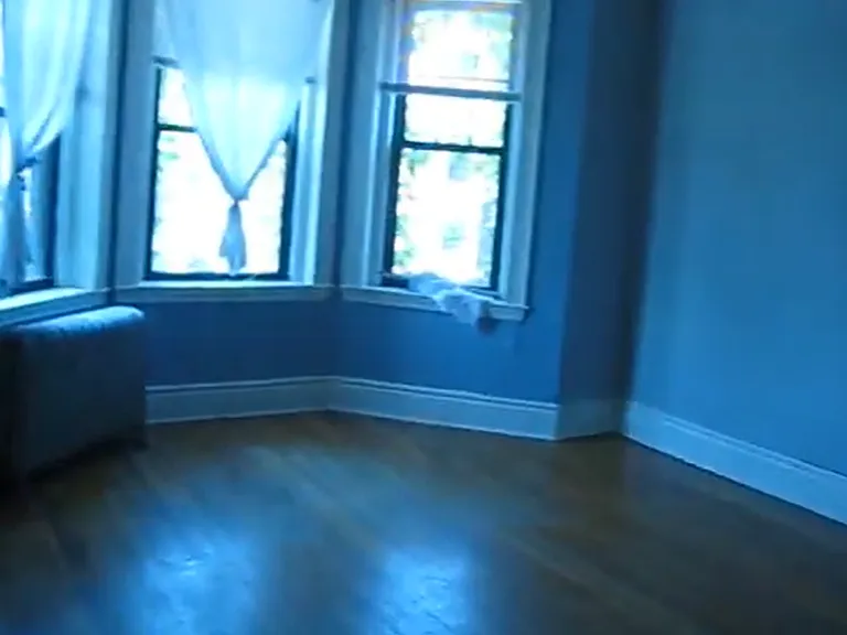 56 Queensberry St #3 — Photo 3
