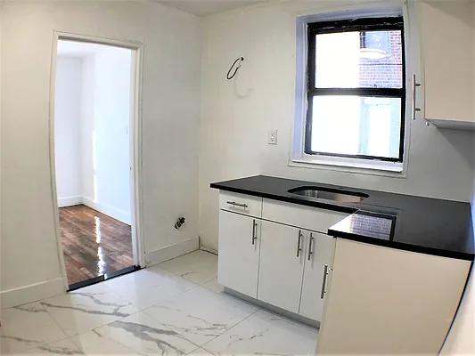 Rented by Lang Realty LLC | media 20