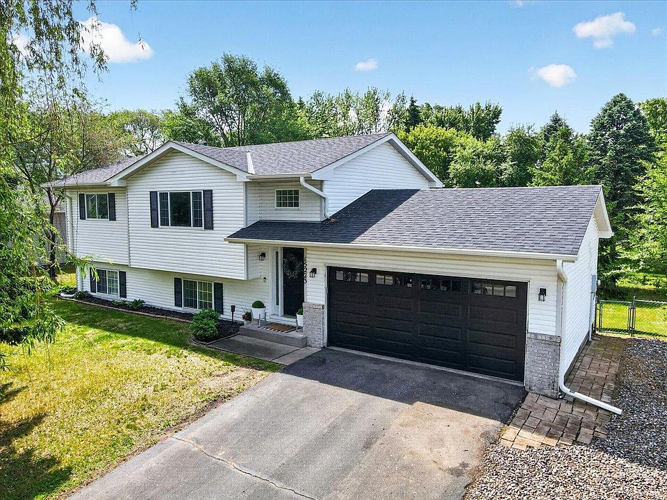 1st image of 15223 Germanium Cir NW