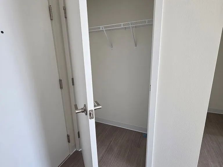 Rail10 Lofts — Photo 27
