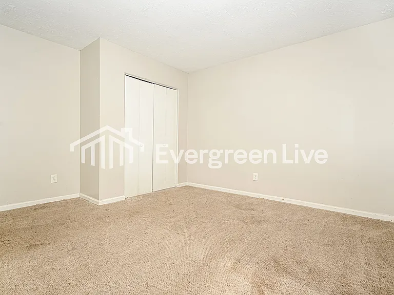 3687 Salem Dr — Photo 12