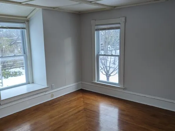 213 W Vernon Ave #2, Fergus Falls, MN 56537