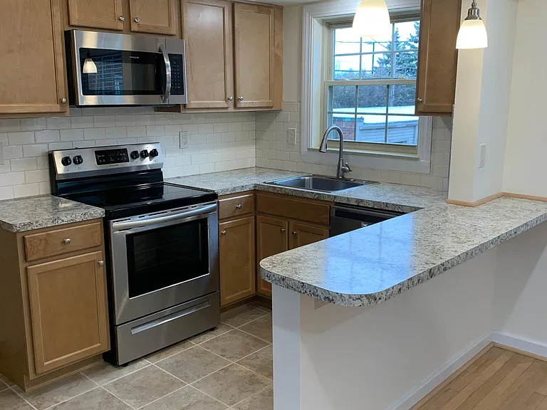 68 Wehrle Dr #6 — Photo 18