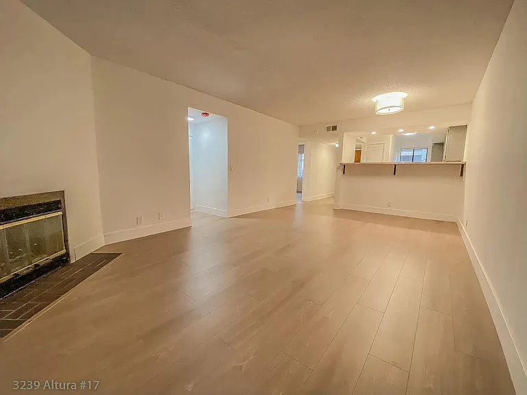 3239 Altura Ave #17 — Photo 4