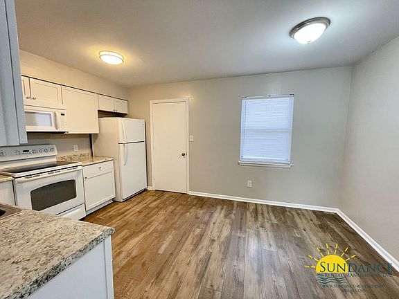 3rd image of 507C Landview St
