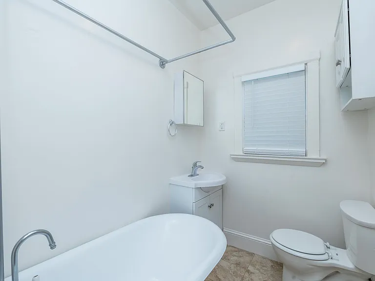 Vue De Lac Apartments — Photo 10