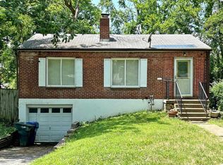1251 Laughren Dr, Saint Louis, MO 63130