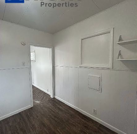 5th image of 217 W Sherman St