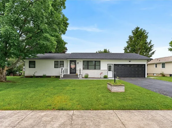 20 Flamingo Dr, Rochester, NY 14624