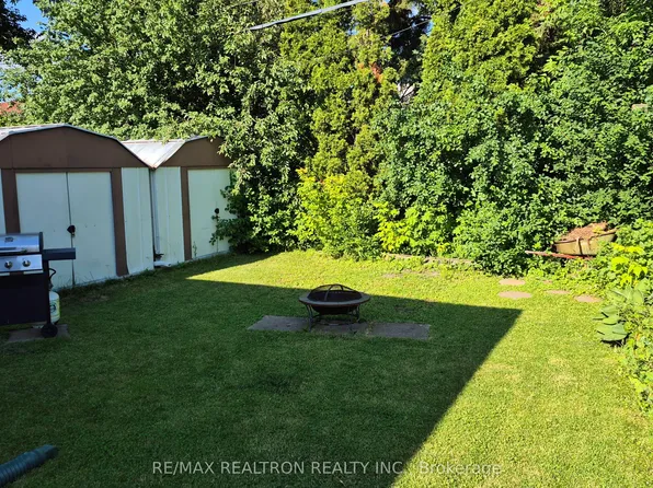 380 Browndale Cres, Richmond Hill, ON L4C 3J4