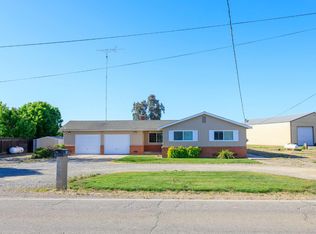 136 W Stuhr Rd, Newman, CA 95360