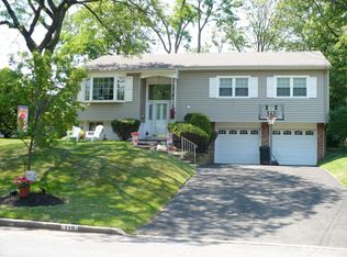 119 Woodland Ave, Fanwood, NJ 07023
