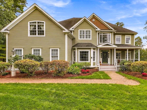 31 Trefry Ln, Stow, MA 01775