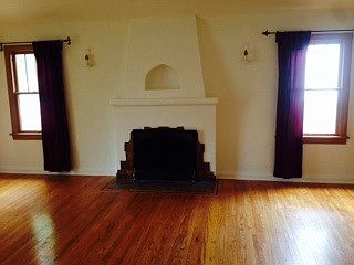 4th image of 5511 Ventura Canyon Ave