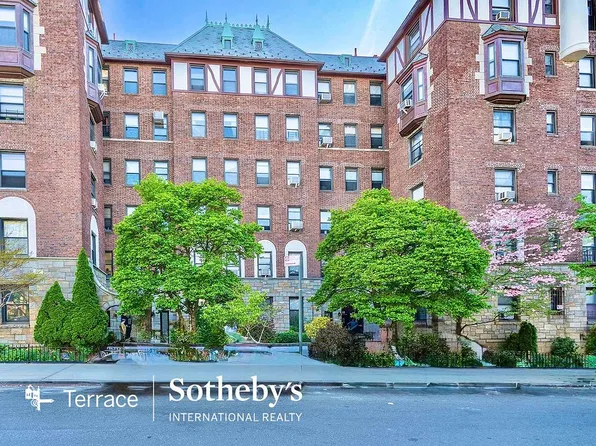 77-16 Austin St APT 2L, Forest Hills, NY 11375