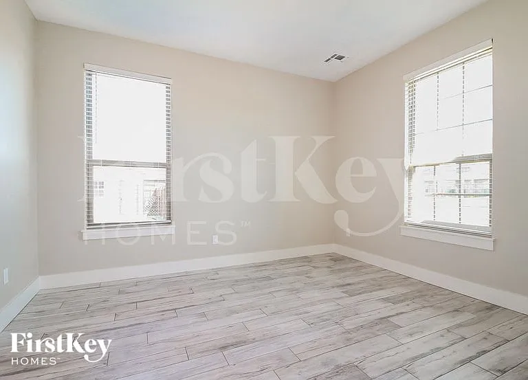 9701 Sundance Ridge Rd — Photo 10