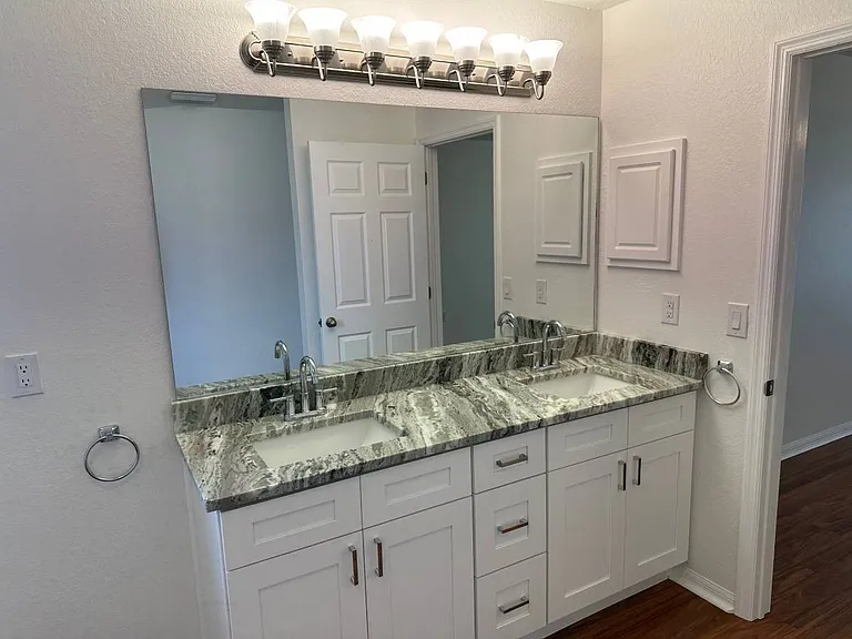 1603 NE 34th Ln — Photo 16