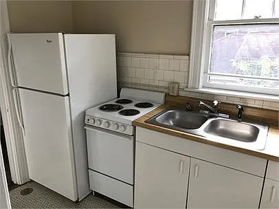 820 11th Ave — Photo 5