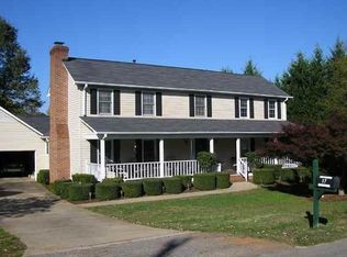 37 Oak Grove Lake Rd, Greenville, SC 29615