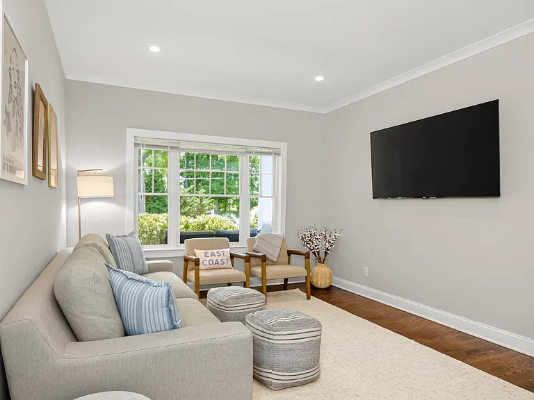 112 Montauk Hwy — Photo 10