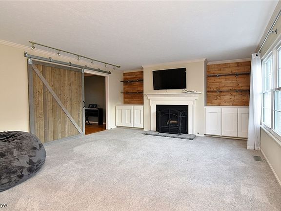 5th image of 50 Commons Ct