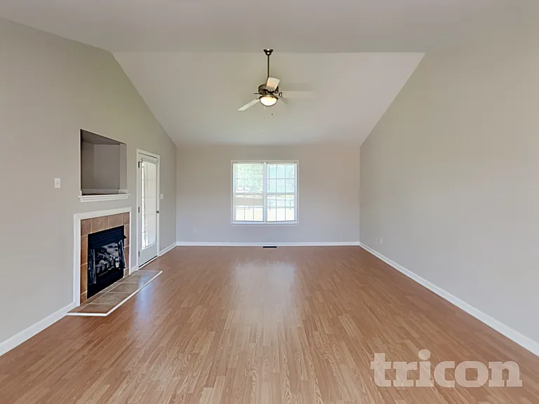 51 Bear Oak Dr — Photo 2