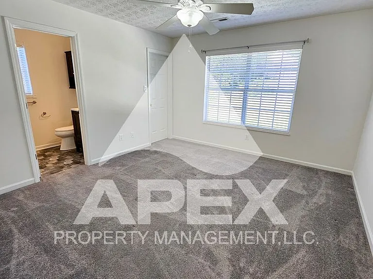 8705 Trapper Ln — Photo 22