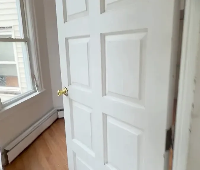 33 Corbin Ave — Photo 2