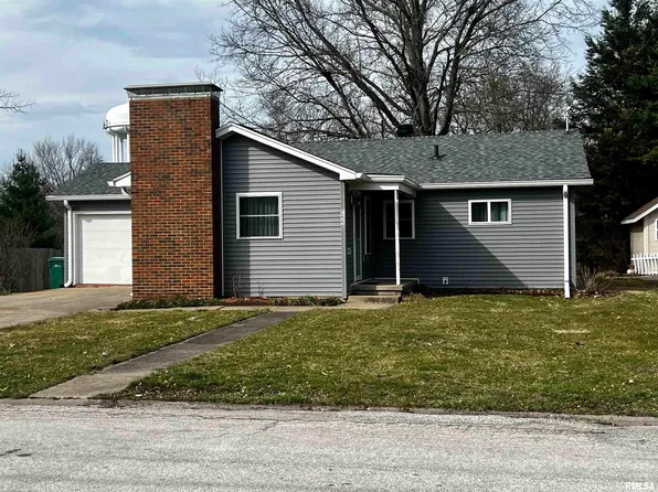 422 E Franklin St, Macomb, IL 61455